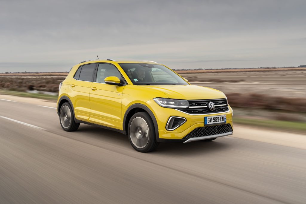 t-cross jaune