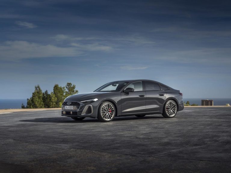 audi a5 berline gris